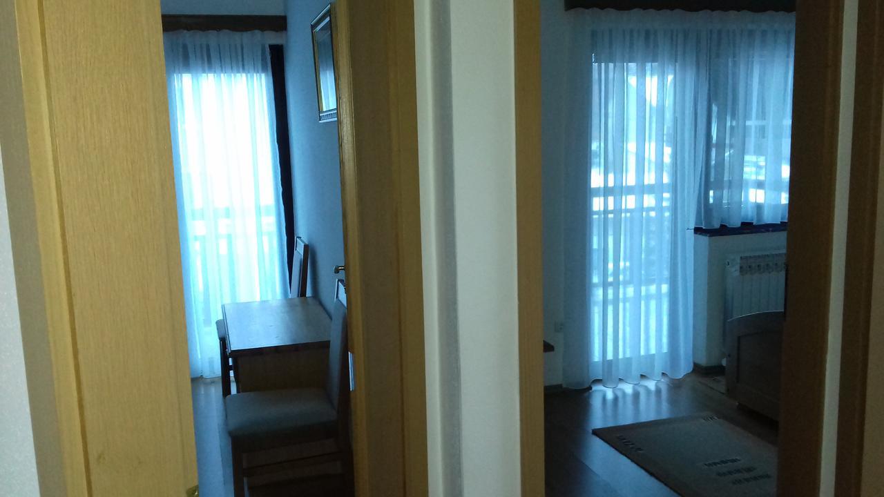 Gradska Kavana Guest House Kupres  Exteriör bild